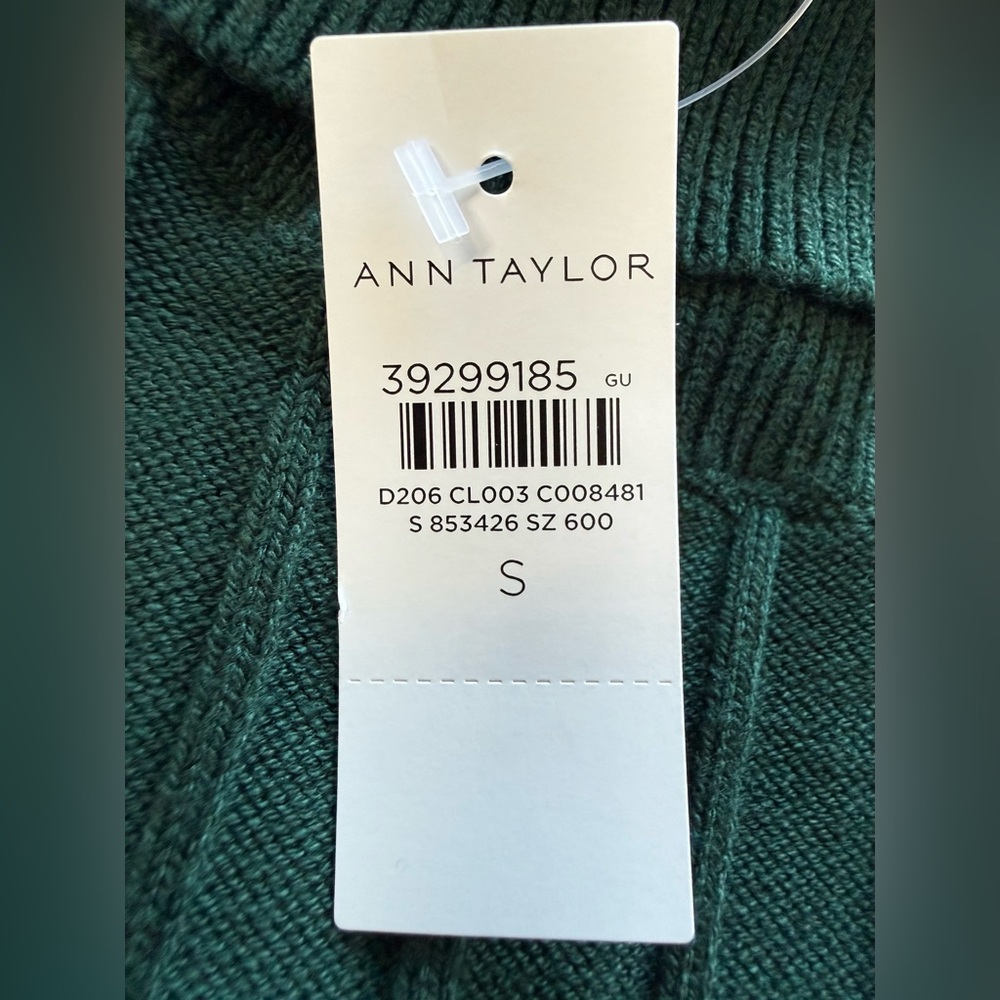 NWT Ann Taylor Ribbed Turtleneck Sweater Pine Grove Green Size S - Picture 9 of 14